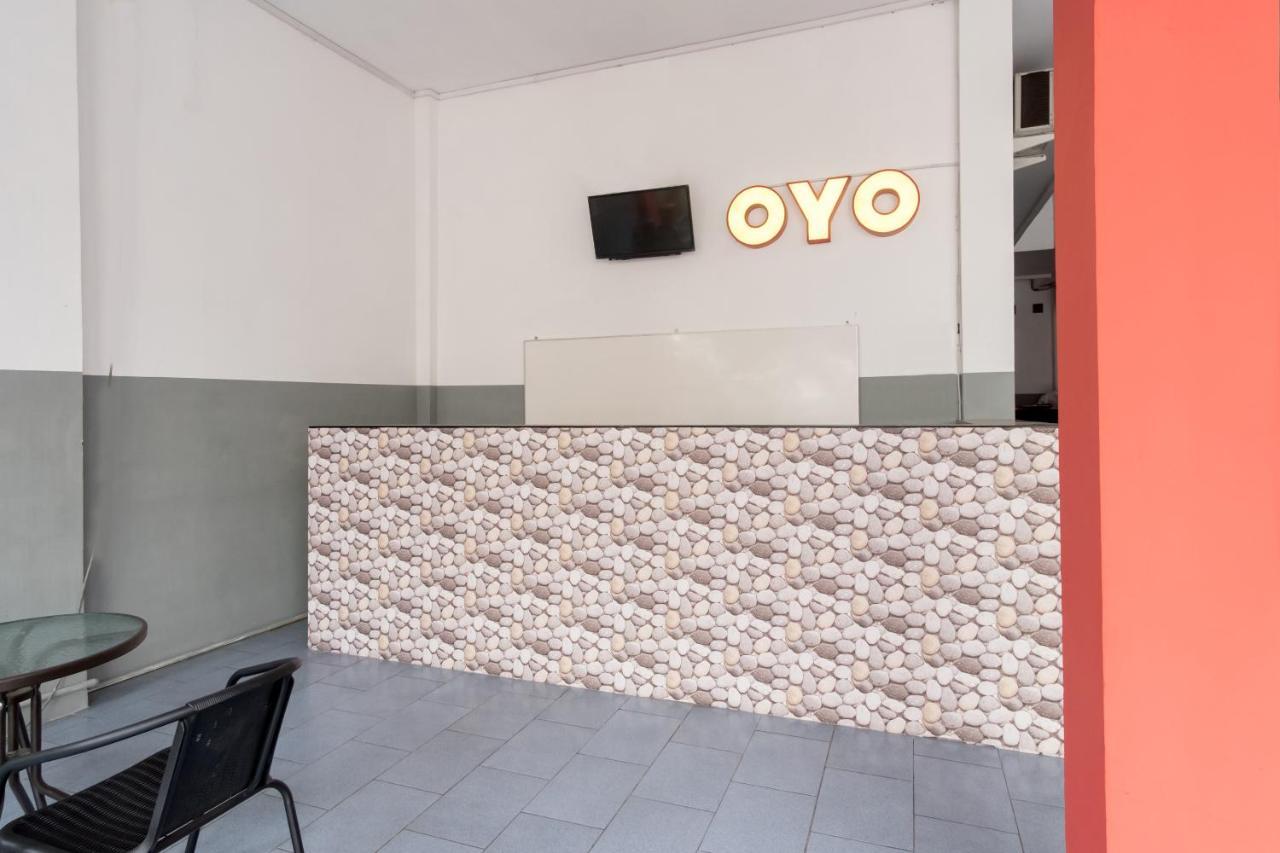 Oyo 447 Hutasimo Residence Medan Zewnętrze zdjęcie