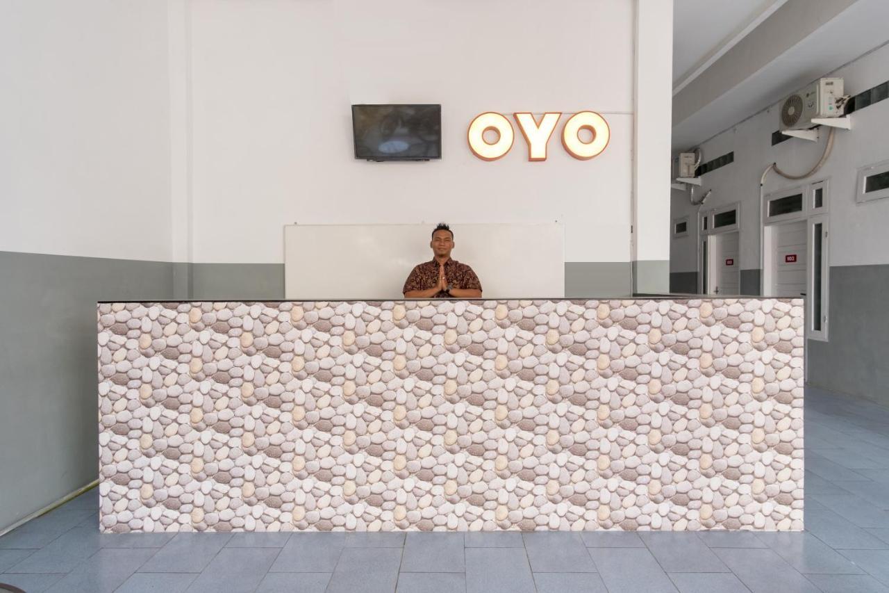 Oyo 447 Hutasimo Residence Medan Zewnętrze zdjęcie