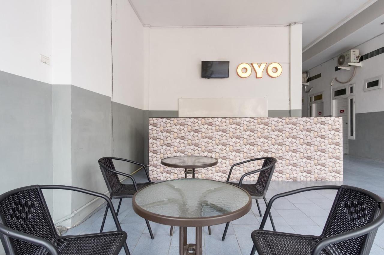 Oyo 447 Hutasimo Residence Medan Zewnętrze zdjęcie