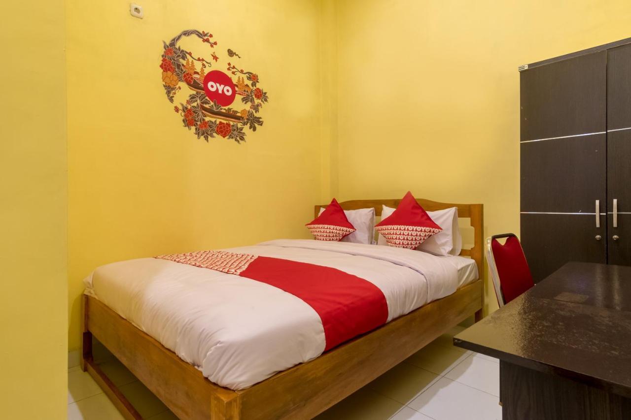Oyo 447 Hutasimo Residence Medan Zewnętrze zdjęcie