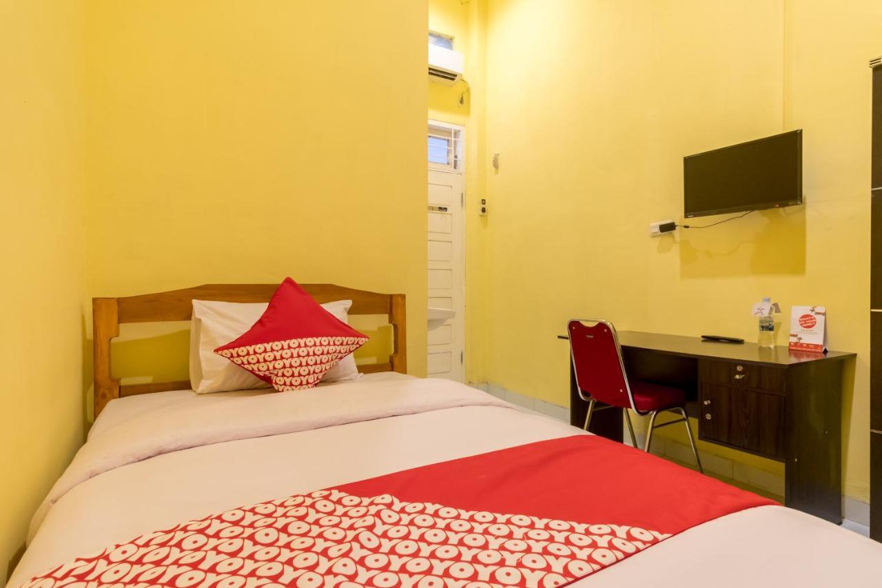 Oyo 447 Hutasimo Residence Medan Zewnętrze zdjęcie