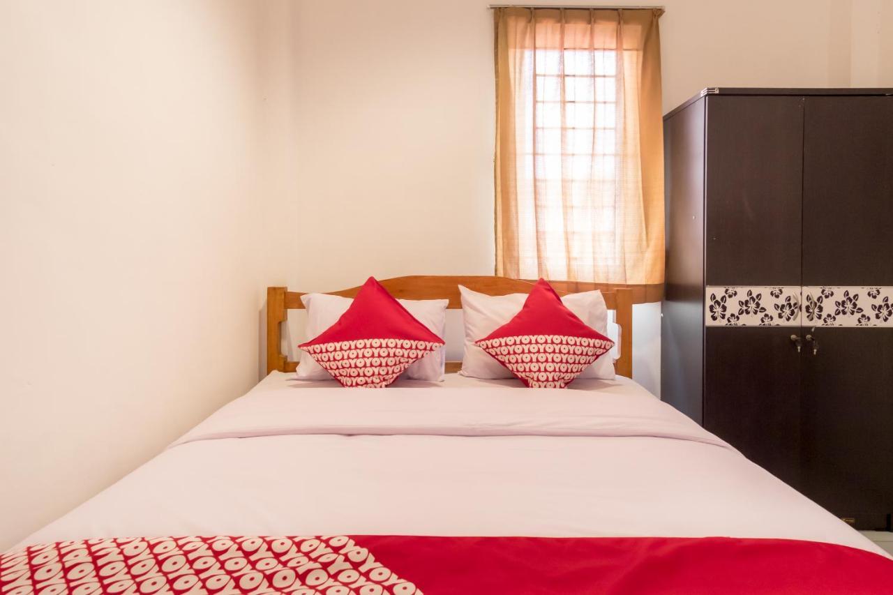 Oyo 447 Hutasimo Residence Medan Zewnętrze zdjęcie