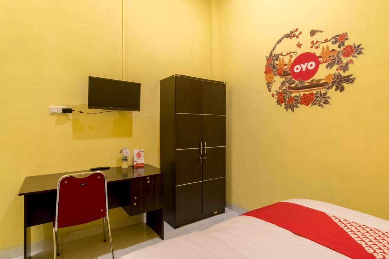 Oyo 447 Hutasimo Residence Medan Zewnętrze zdjęcie
