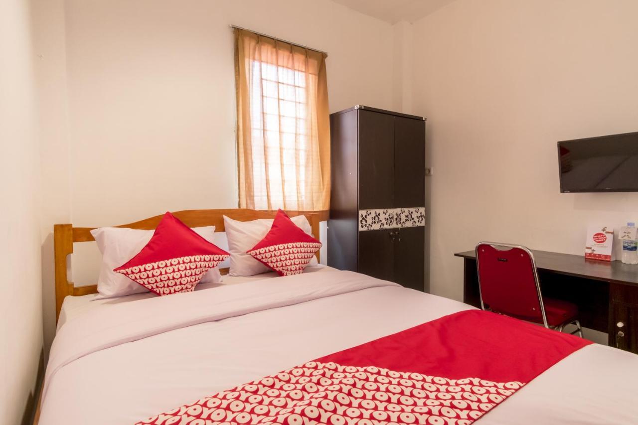 Oyo 447 Hutasimo Residence Medan Zewnętrze zdjęcie