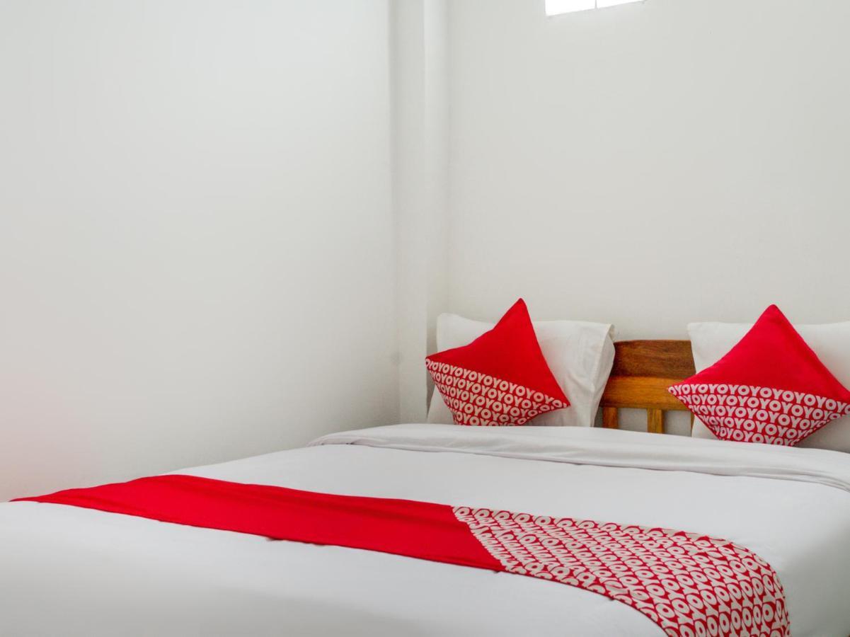 Oyo 447 Hutasimo Residence Medan Zewnętrze zdjęcie