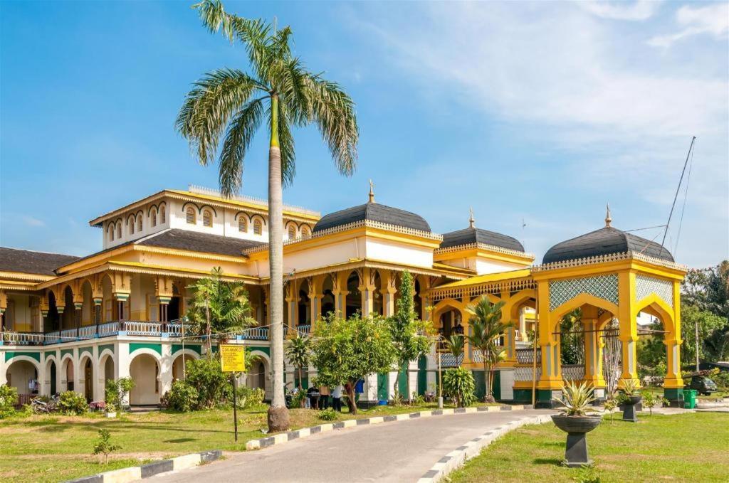 Oyo 447 Hutasimo Residence Medan Zewnętrze zdjęcie