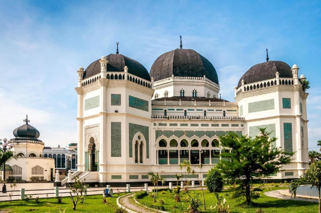 Oyo 447 Hutasimo Residence Medan Zewnętrze zdjęcie